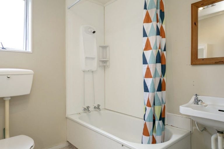 Photo of property in 52 Hyde Avenue, Richmond Heights, Taupo, 3330