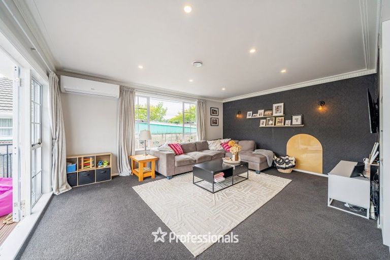 Photo of property in 373 Stokes Valley Road, Stokes Valley, Lower Hutt, 5019