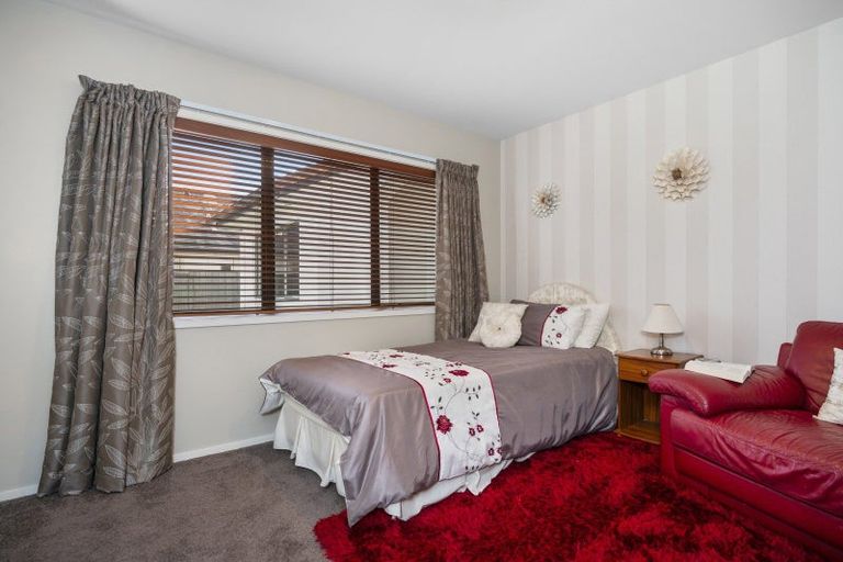 Photo of property in 39 Inverness Drive, Pyes Pa, Tauranga, 3112