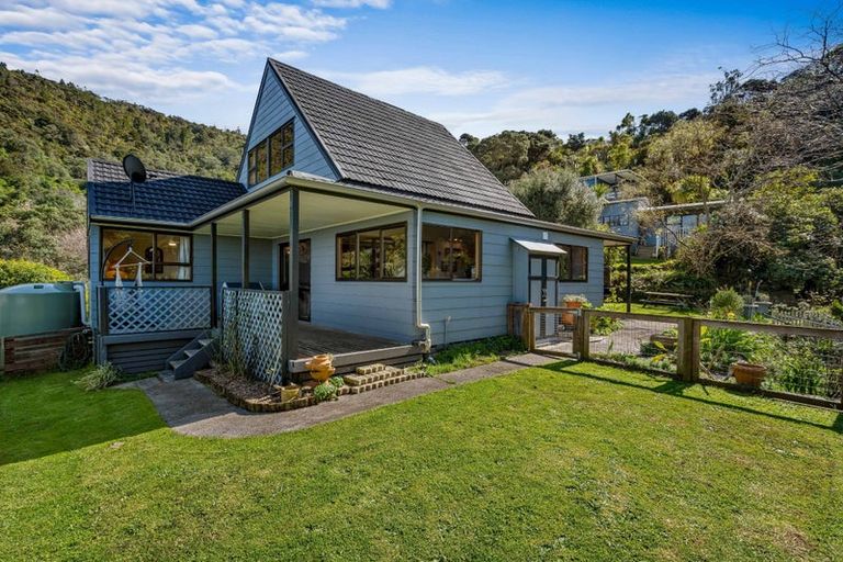 Photo of property in 63 Bay View Road, Whangarei Heads, Whangarei, 0174