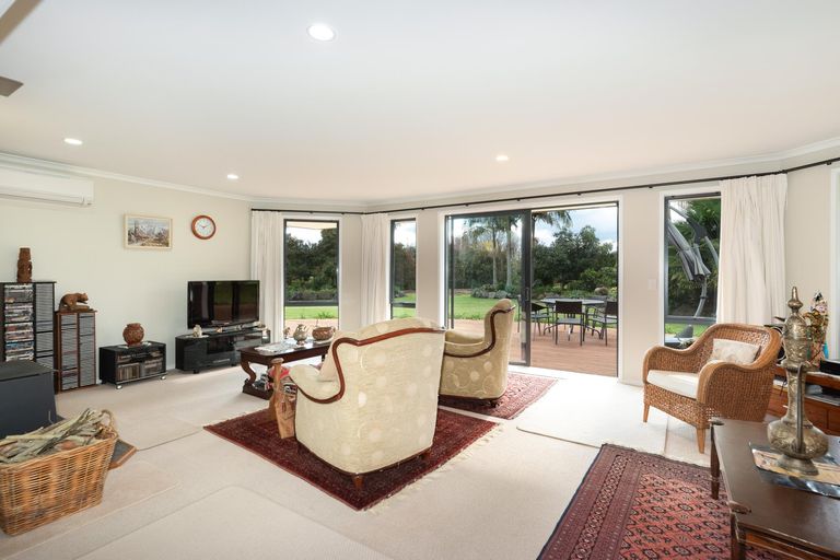 Photo of property in 6 Okura Drive, Kerikeri, 0230