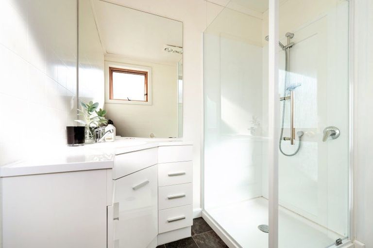 Photo of property in 25 Chester Street, Taradale, Napier, 4112