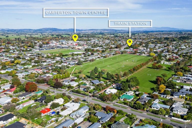 Photo of property in 4 Carrington Drive, Carterton, 5713