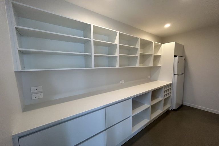 Photo of property in 5 Mcdonald Street, Wanaka, 9305