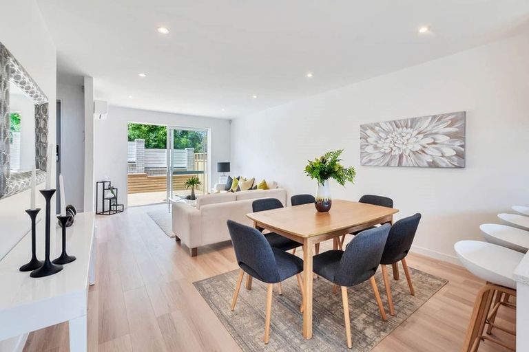 Photo of property in 68 Channel View Road, Campbells Bay, Auckland, 0630