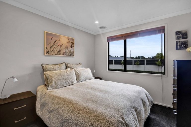 Photo of property in 4 Manukaka Heights, Hurdon, New Plymouth, 4310