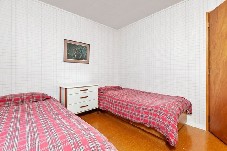 Photo of property in 57 Blue Pacific Parade, Riversdale Beach, Masterton, 5872