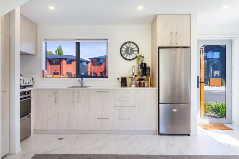 Photo of property in 1/5 Matata Place, Dallington, Christchurch, 8061