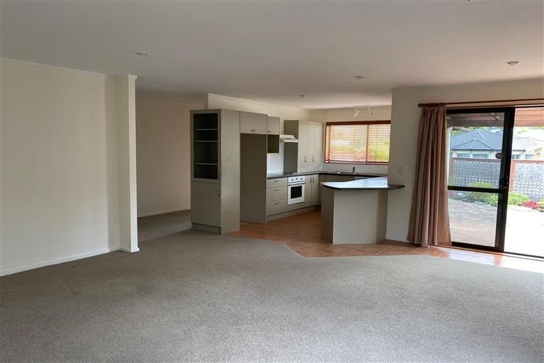 Photo of property in 4 Red Hibiscus Road, Stanmore Bay, Whangaparaoa, 0932