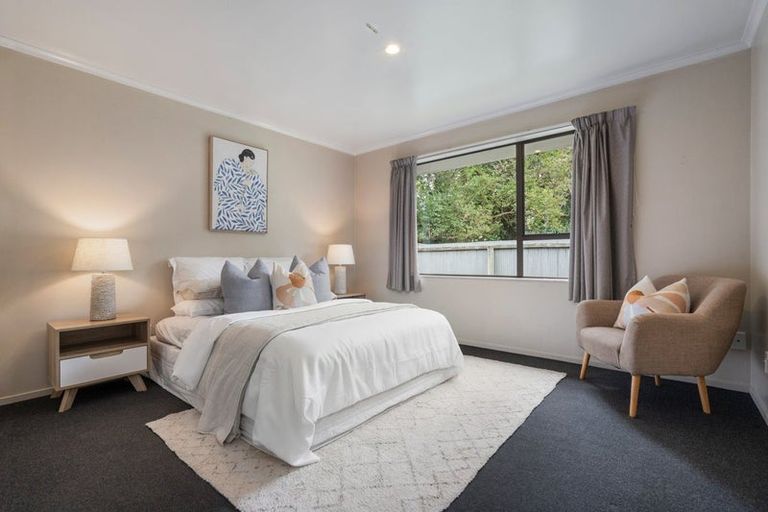 Photo of property in 2/52 Truman Road, Bryndwr, Christchurch, 8053