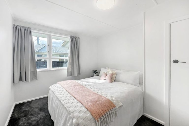 Photo of property in 39 Uxbridge Street, Redwood, Christchurch, 8051