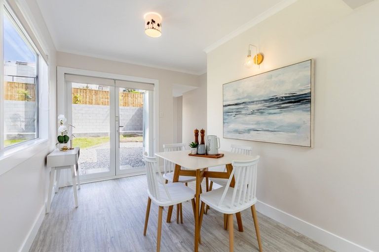 Photo of property in 3b Kowhai Street, Otaki Beach, Otaki, 5512