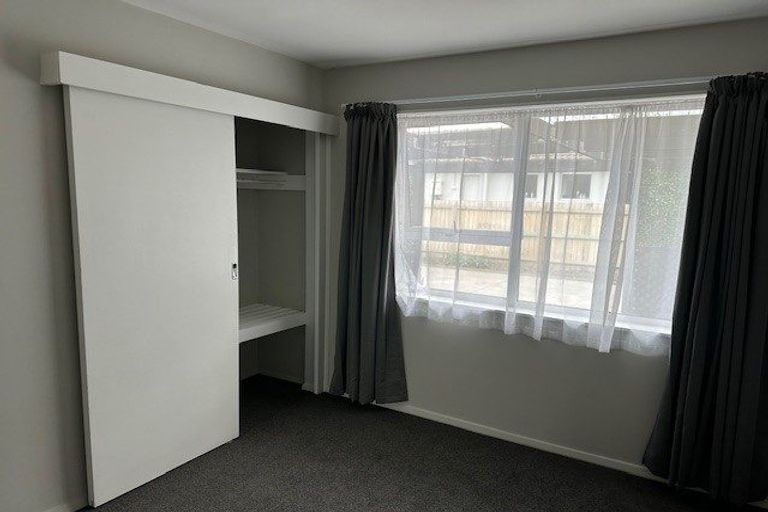 Photo of property in 82 Lowry Avenue, Redwood, Christchurch, 8051
