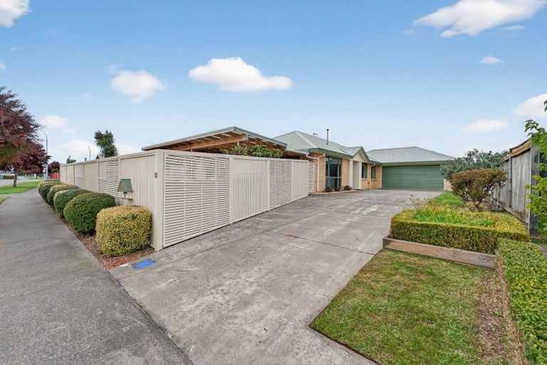 Photo of property in 42 Brooklyn Heights Drive, Kelvin Grove, Palmerston North, 4414