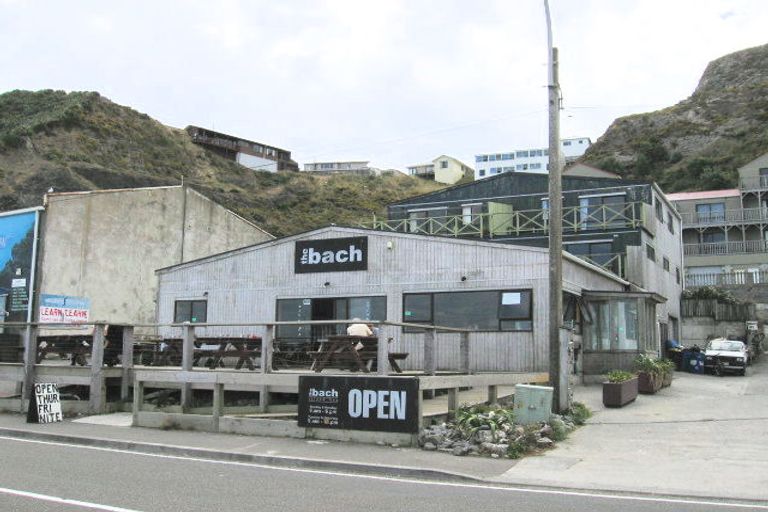 Photo of property in 12/410 The Esplanade, Island Bay, Wellington, 6023