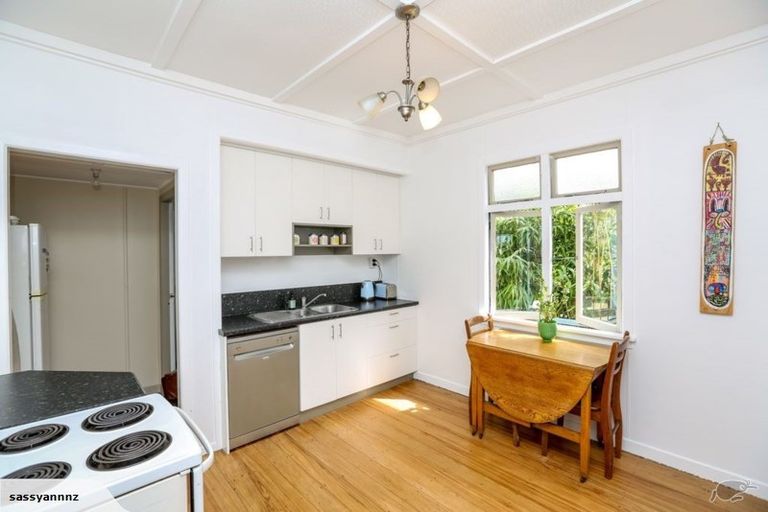 Photo of property in 234 Frankley Road, Frankleigh Park, New Plymouth, 4310