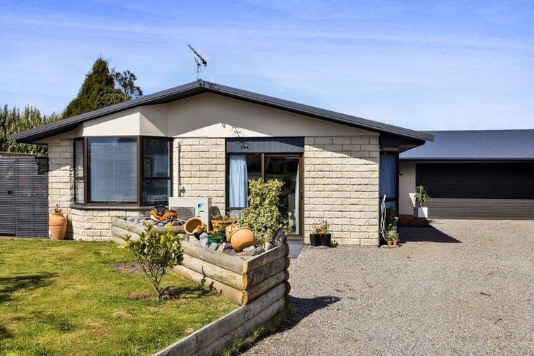 Photo of property in 20 Montjoy Street, Stratford, 4332