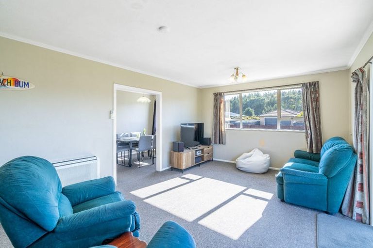 Photo of property in 54 Paisley Street, Kew, Invercargill, 9812
