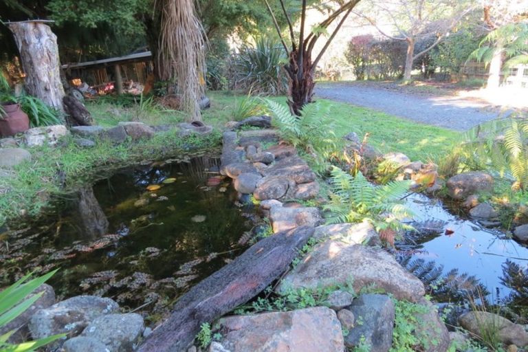 Photo of property in 475 Driving Creek Road, Coromandel, 3506
