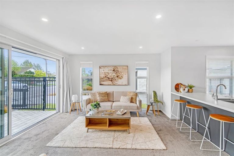 Photo of property in 9/3 Nyoli Street, Northcote, Christchurch, 8052