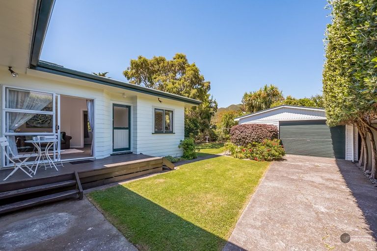 Photo of property in 9 Fairfield Avenue, Fairfield, Lower Hutt, 5011