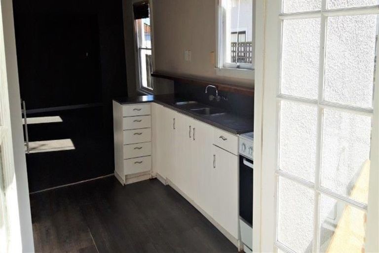 Photo of property in 15 Manning Place, Woolston, Christchurch, 8023