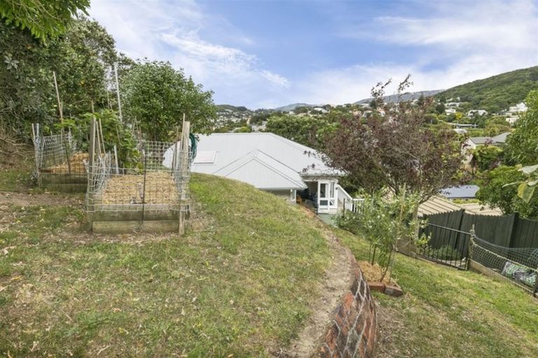 Photo of property in 15 Madras Street, Khandallah, Wellington, 6035