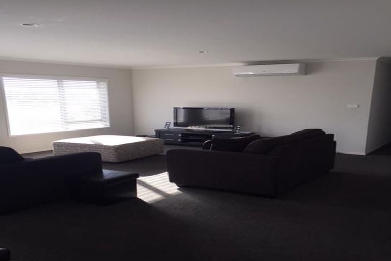 Photo of property in 25 Oka Street, Papamoa Beach, Papamoa, 3118