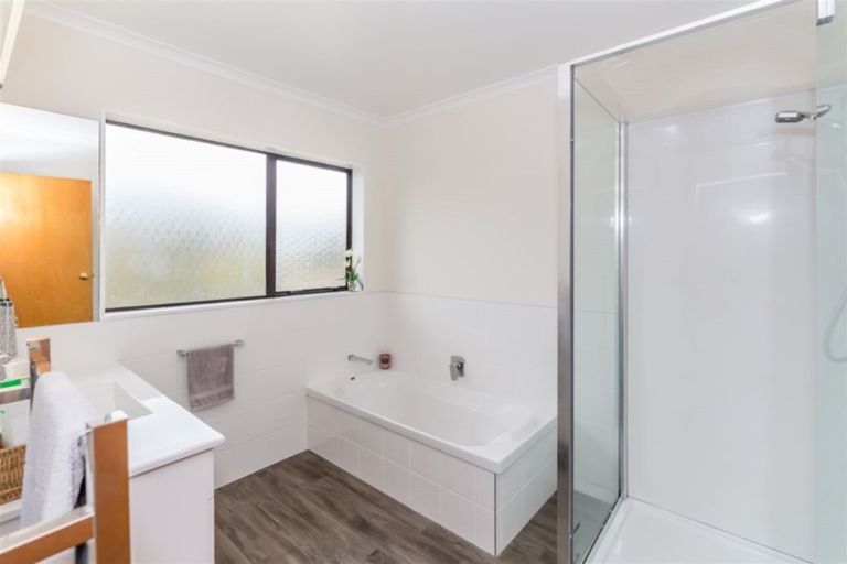 Photo of property in 4 Webb Avenue, Levin, 5510