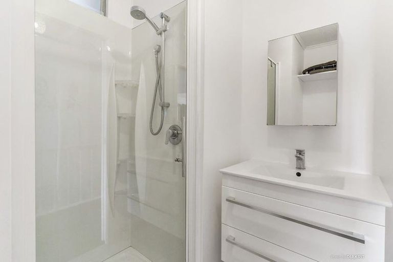 Photo of property in 49 Sunrise Boulevard, Tawa, Wellington, 5028