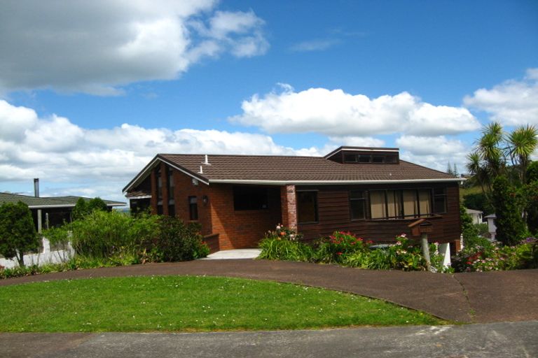 Photo of property in 19 Zita Avenue, Matakatia, Whangaparaoa, 0930