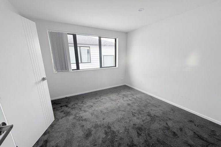 Photo of property in 127 Oreil Avenue, West Harbour, Auckland, 0618