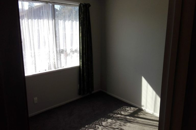 Photo of property in 1/59 Royal Park Drive, Parklands, Christchurch, 8083