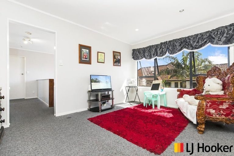 Photo of property in 38 Wairere Road, The Gardens, Auckland, 2105