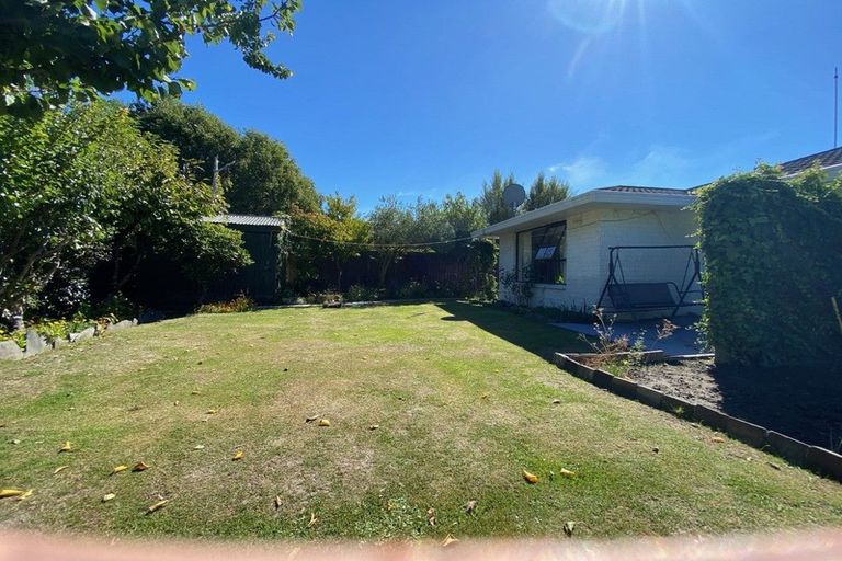 Photo of property in 2/37 Karnak Crescent, Russley, Christchurch, 8042