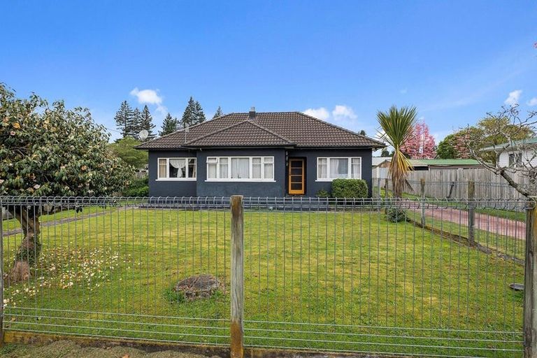 Photo of property in 24 Shirley Street, Mangakakahi, Rotorua, 3015