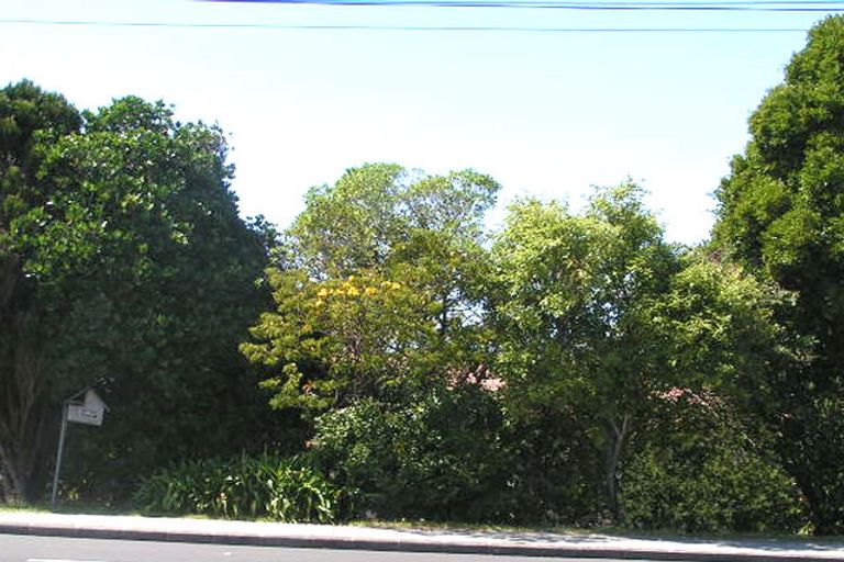 Photo of property in 137 Forrest Hill Road, Forrest Hill, Auckland, 0620