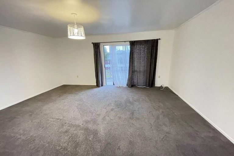 Photo of property in 11 Frostbite Place, Ranui, Auckland, 0612