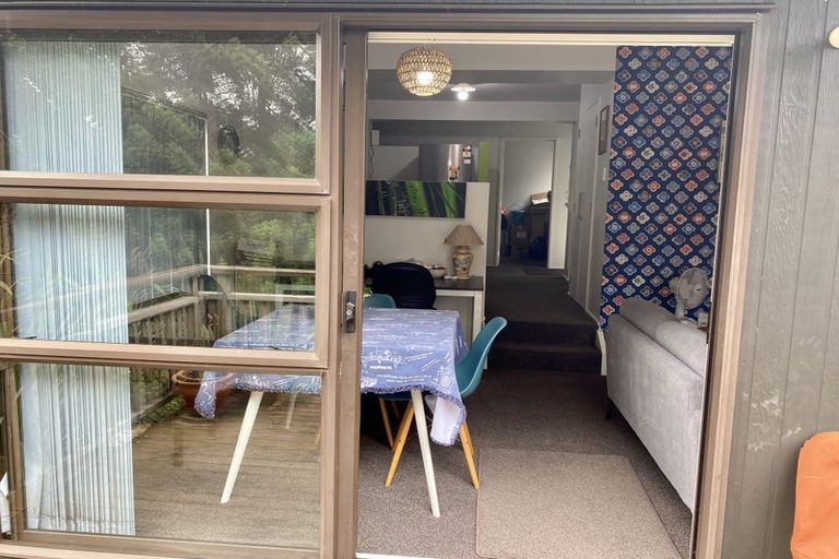 Photo of property in 367 Triangle Road, Henderson, Auckland, 0610