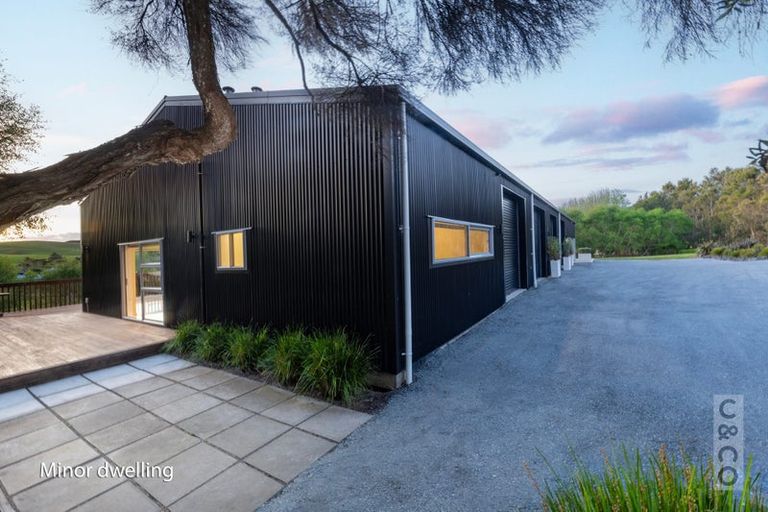 Photo of property in 69a Waikoukou Valley Road, Waimauku, 0882