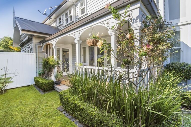 Photo of property in 58a Church Street, Devonport, Auckland, 0624