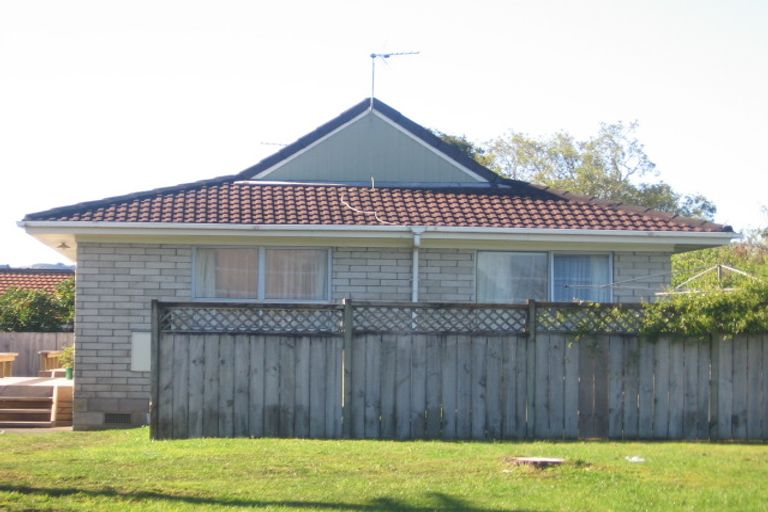 Photo of property in 3/464 Great South Road, Opaheke, Papakura, 2113