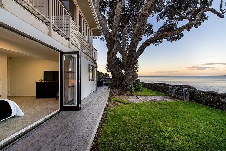 Photo of property in 2/259 Hurstmere Road, Takapuna, Auckland, 0622