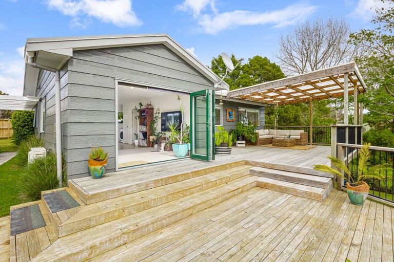 Photo of property in 11 Murray Way, Waimauku, 0812