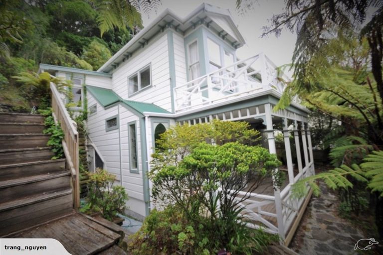 Photo of property in 140 Glenmore Street, Northland, Wellington, 6012