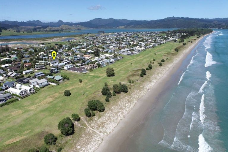 Photo of property in 110 Corokia Place, Matarangi, Whitianga, 3592