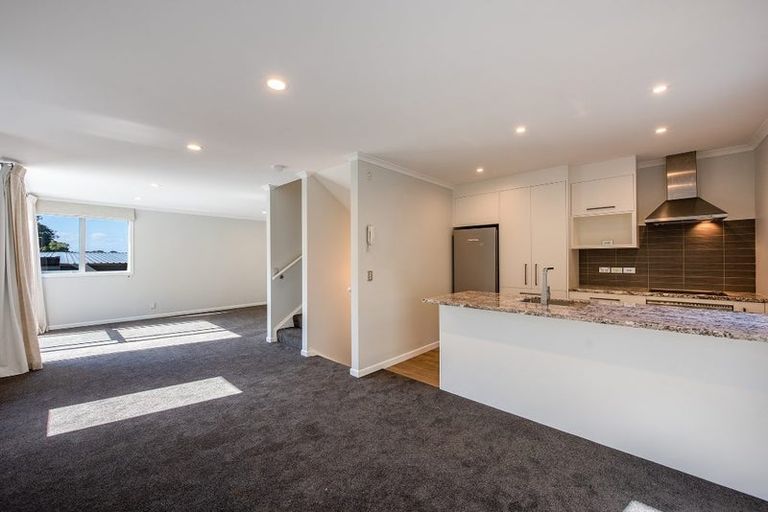 Photo of property in 9/27 The Rigi, Northland, Wellington, 6012