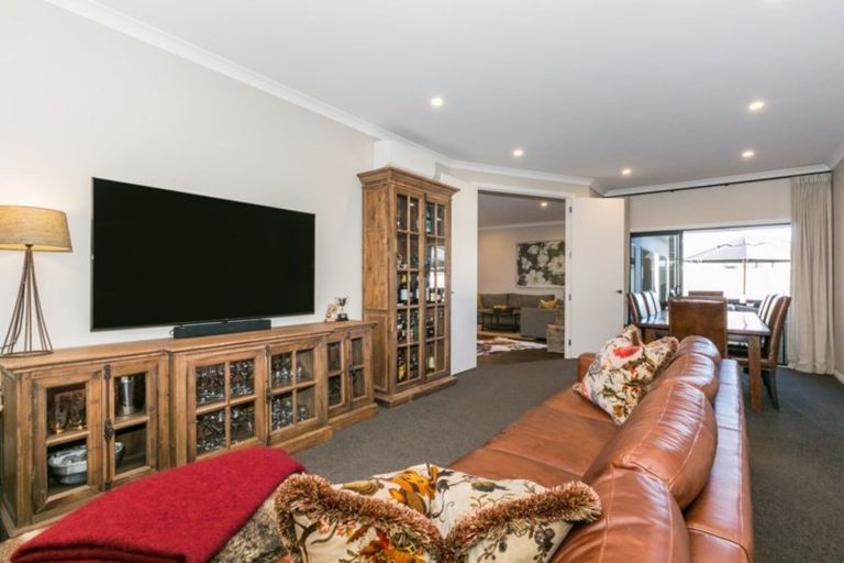 Photo of property in 7 Pelorus Avenue, Poraiti, Napier, 4112