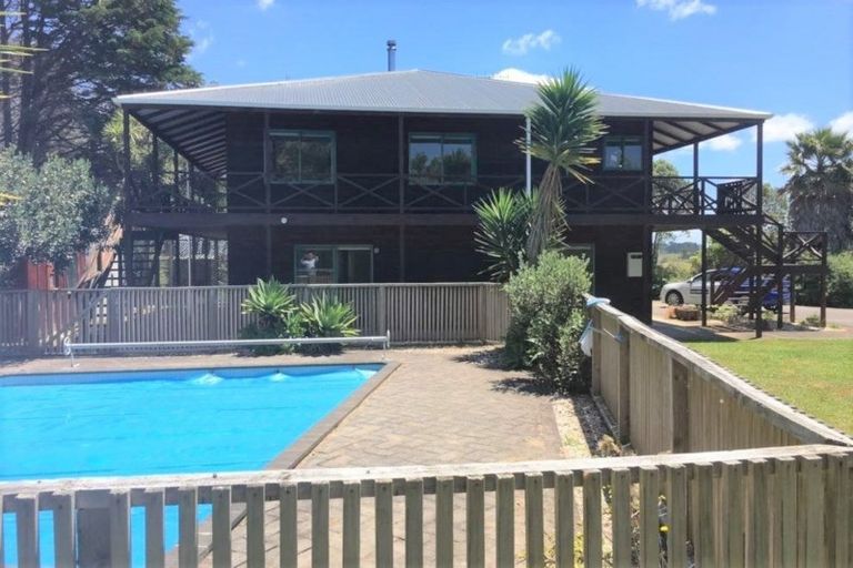 Photo of property in 393 Kahikatea Flat Road, Waitoki, Kaukapakapa, 0871