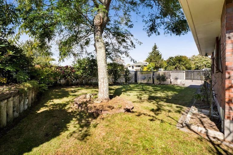 Photo of property in 87 Heta Road, Highlands Park, New Plymouth, 4312